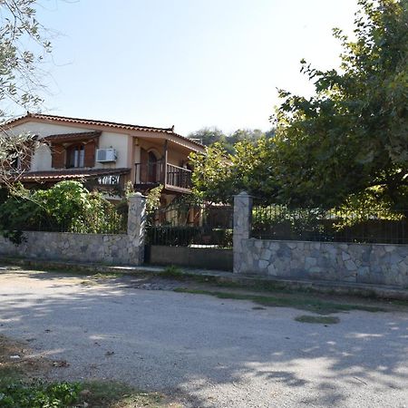 אוראי Family Villa Kalypso מראה חיצוני תמונה